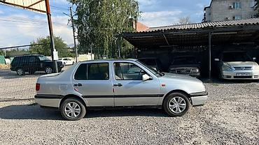 devo matiz: Volkswagen Vento: 1992 г., 1.6 л, Механика, Бензин, Седан — 5
