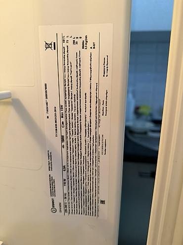 fridge: Холодильник Indesit, Б/у, Двухкамерный, Total no frost, 60 * 170 * 60 — 4