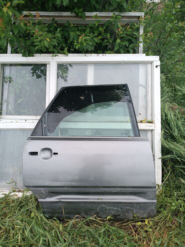 кузов на мерседес: Задняя правая дверь Audi 1987 г., Б/у, цвет - Серый,Оригинал
