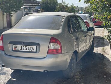 алабука машина: ВАЗ (ЛАДА) Kalina: 2006 г., 1.6 л, Механика, Бензин, Хэтчбэк