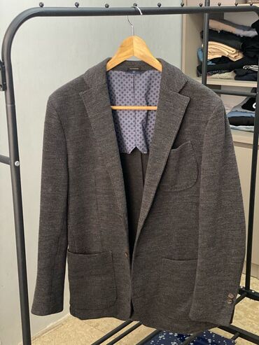 мужской пиджак: Костюм L (EU 40), цвет - Серый