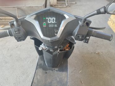 скутер продажа: Продаю Электро скутер (Электро мопед) Абсолютно новый . Идеальное
