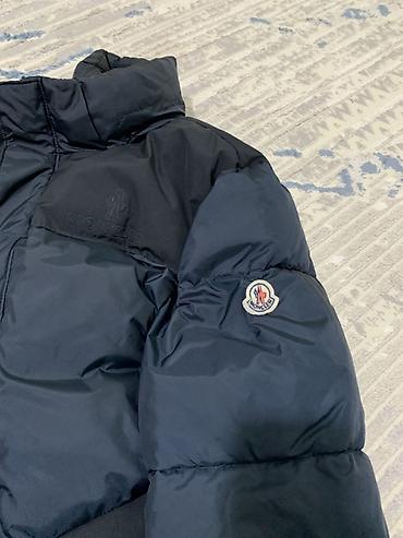 туп: Пуховик Moncler, темно-синий/черный - Утеплённая стёганая куртка с — 2
