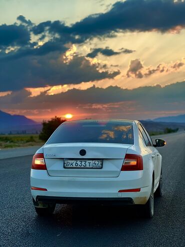 авто машина сатылат: Skoda Octavia: 2016 г., 1.6 л, Механика, Бензин, Хетчбек