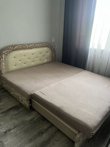 раствор готовый: Раскладной диван, Б/у, Двухстворчатая