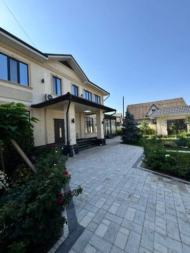 прод дом в новопокровке: Дом, 276 м², 6 комнат, Агентство недвижимости, Дизайнерский ремонт