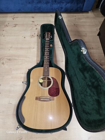 музыкальная школа бишкек: Акустическая гитара Martin D-1 с кофром. Писать сюда. Слежу и отвечу