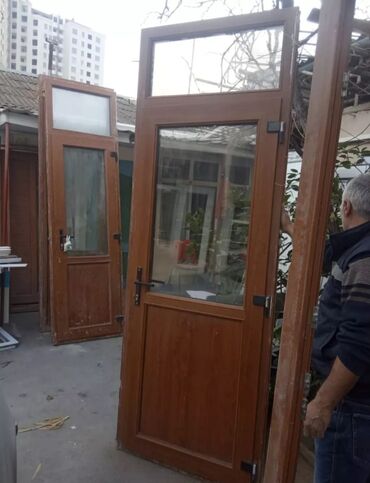 Plastik pəncərələr: İşlənmiş İkiqat şüşə paketi Plastik pəncərə, Еni: 80 sm, Uzunluğu: 156 sm — 4