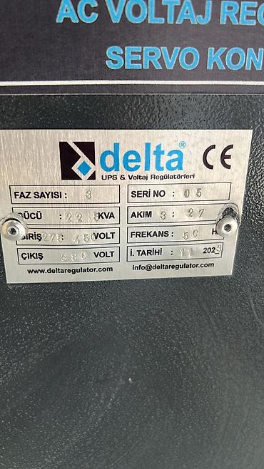 turka: Delta AC gərginlik tənzimləyicisi, servo nəzarətli. 3 fazalı, 22 KVA — 4