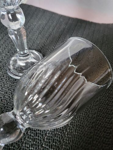 Čaše: Case nove za zestoko pice,pun rad. Case za pice izgledaju kao na lalafo.rs — 14 Čaše: Case nove za zestoko pice,pun rad. Case za pice izgledaju kao — 14