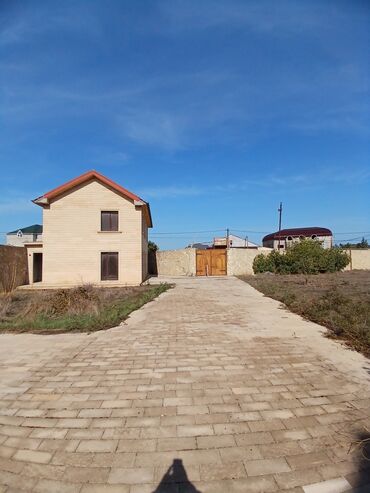 Həyət evləri və villaların satışı: Taxta konstruksiyalı ikimərtəbəli ev və geniş həyət sahəsi. Maştağa — 8