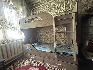 Детская двухъярусная кровать с местами хранения - Материал: ЛДСП под