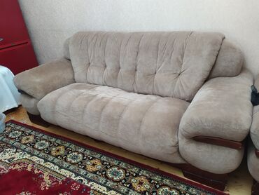 2 х местный раскладной диван: Прямой диван, цвет - Коричневый, Б/у