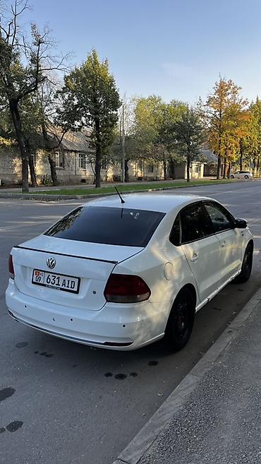Продажа авто: Volkswagen Polo: 2013 г., 1.6 л, Автомат, Бензин, Седан — 5