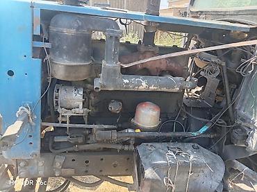 Traktorlar: Belarus MTZ-80 traktor - Kabinalı, dizel mühərrikli MTZ-80 - Öndən — 5