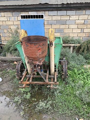 karatas traktor: Kartof əkən və gübrə səpən qoşqu (traktora qoşulan) - İki cərgəli — 1