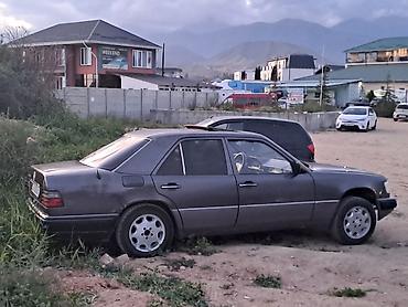 бак на мерседес 124: Mercedes-Benz W124: 1993 г., 2.2 л, Механика, Седан — 2