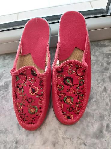 Digər ayaqqabılar: Ölçü: 37, rəng - Qırmızı, Yeni — 1