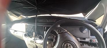 Транспорт: Toyota Voxy: 2004 г., 2 л, Автомат, Бензин, Минивэн — 3