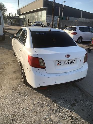 Продажа авто: Kia Rio: 2011 г., 1.4 л, Механика, Бензин, Седан — 2