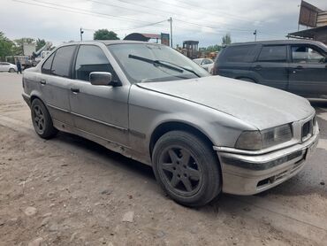 rd 1: BMW : 1992 г., 1.8 л, Механика, Бензин, Седан