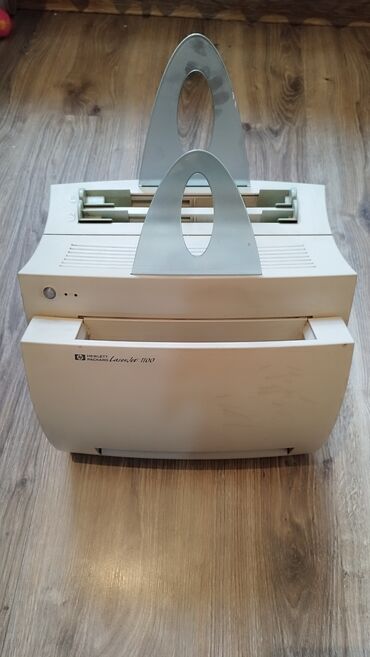 принтер со сканером цветной: HP Hewlett Packard LaserJet 1100 — монохромный лазерный принтер