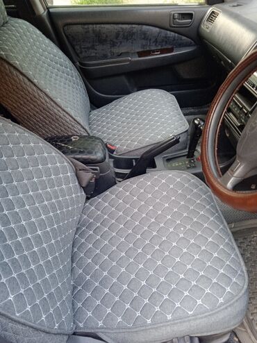 Toyota: Toyota Corona: 1996 г., 2 л, Автомат, Бензин, Седан