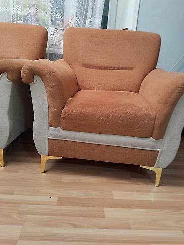 parça dolab: İki ədəd yumşaq kreslo dəsti 2si buryerde 50m - Rəng: tünd narıncı — 2