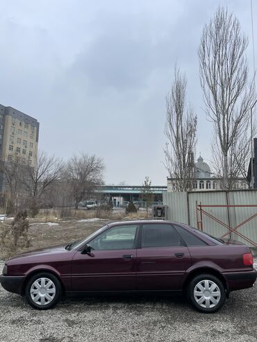 автомобиль audi 80: Audi 80: 1994 г., 2 л, Механика, Бензин, Седан