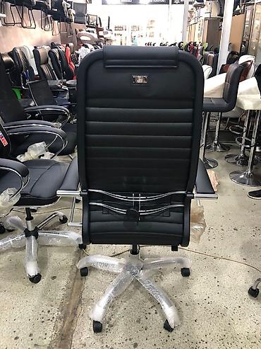 Ofis və oyun kresloları: Yeni, Təkərli, Qolları tənzimlənir, Dəri — 9