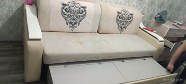 диваны двухместные: Раскладной диван, Б/у