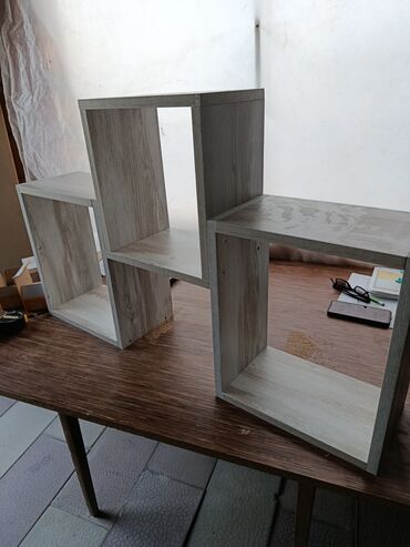 Rəflər: Kitab rəfi, Düz — 11