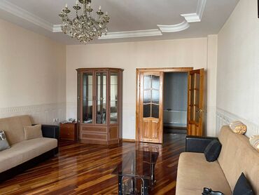 Uzunmüddətli kirayə mənzillər: Nəsimi rayonu Xətai prospekti (Nəsimi bazarı yanı) inşa edilmiş 16 — 4