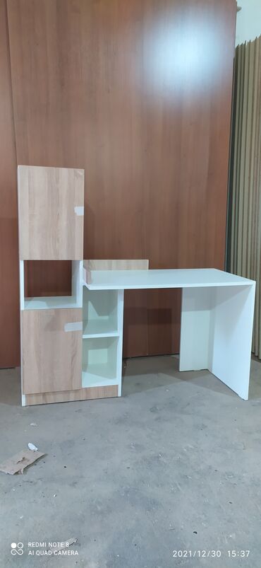 Masalar: Yazi masasi yenidir .Fabrikden birinci el en ucuz satis bizde.Reng — 9