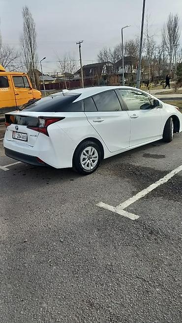 не крашенный: Toyota Prius: 2020 г., 1.8 л, Автомат, Гибрид, Хэтчбэк — 6
