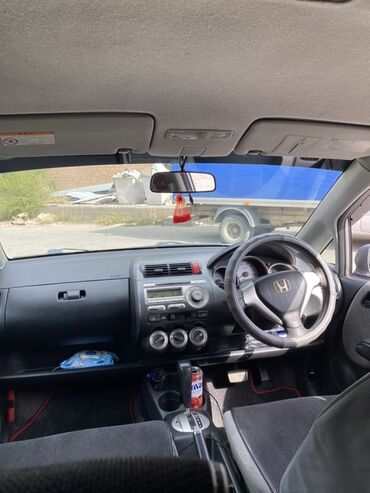опель вектора б: Honda Fit: 2005 г., 1.3 л, Автомат, Бензин, Хэтчбэк