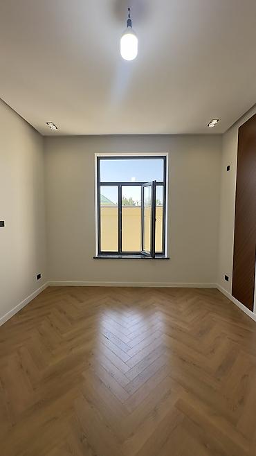 Продажа коттеджей и домов: 5 и более комнат, 280 м², 4 соток, Бишкек, Риэлтор — 17