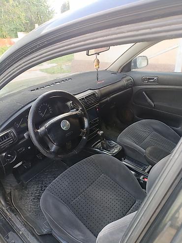 Унаа сатуу: Volkswagen Passat: 1996 г., 1.6 л, Кол менен иштөөчү, Бензин, Седан — 4
