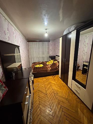 Daşınmaz əmlak: 2 otaqlı mənzil — tam təchizatlı - Geniş və işıqlı zal: taxta parket — 6