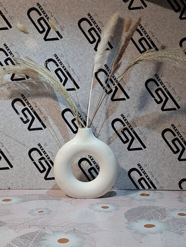 Vazalar: Bir vaza — 2