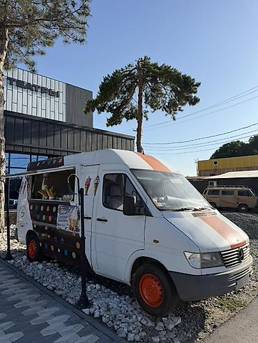 фуд корд: Фудтрак/морозильный фургон на базе Mercedes-Benz Sprinter — 1