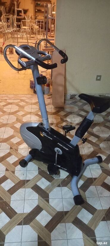 Qaçış trenajorları: Trenajor ideal veziyyetdedir cox keyfiyyetli alman texnologiyasidir