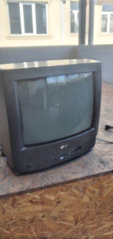 телевизор lg с пультом: Продаётся старый телевизор, работает!
цена: 999 сом
Самовывоз