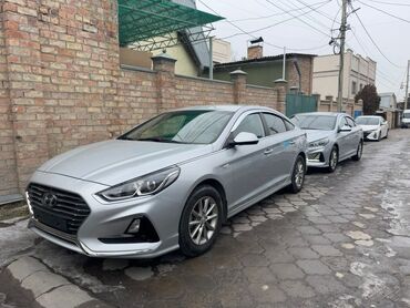 Hyundai: Соната 
жылы 2018
аренда 1800
Номер