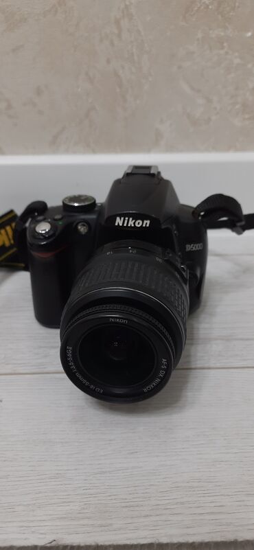 зеркальный фотоаппарат nikon: Продаю отличный зеркальный фотоаппарат Nikon D5000. Это отличный выбор