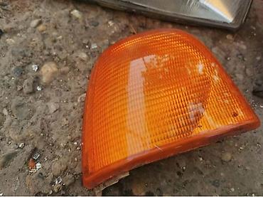 motore: FAR DESNI ZA AUDI 100 | Far desni 2000 din a migavci komad 1000 din — 2