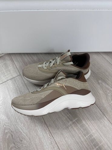 puma толстовки: Кроссовки Puma, 💯оригинал,из Америки 
Размеры : 38;38,5;39
6600