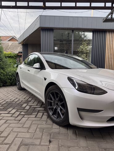Tesla: Tesla Model 3 2021 Long Range Dual Motor — полностью обслуженная