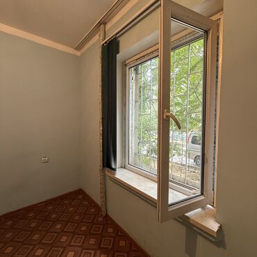 Продажа квартир: 3 комнаты, 93 м², 106 серия улучшенная, 1 этаж, Старый ремонт — 17