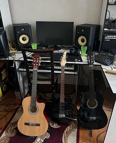 Электрогитары: Məhsul: Gitara və studiya musiqi avadanlıqları dəsti Tərkib: - 3 — 1